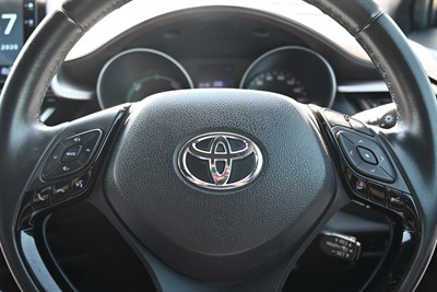 2019 Toyota C-Hr - Thumbnail