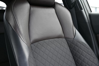 2019 Toyota C-Hr - Thumbnail