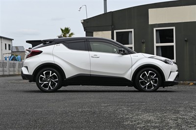 2019 Toyota C-Hr - Thumbnail