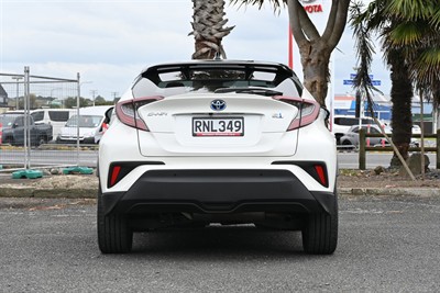 2019 Toyota C-Hr - Thumbnail