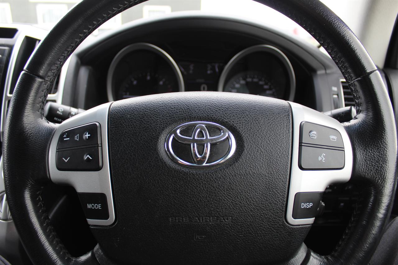 2014 Toyota Landcruiser