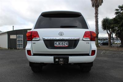 2014 Toyota Landcruiser - Thumbnail