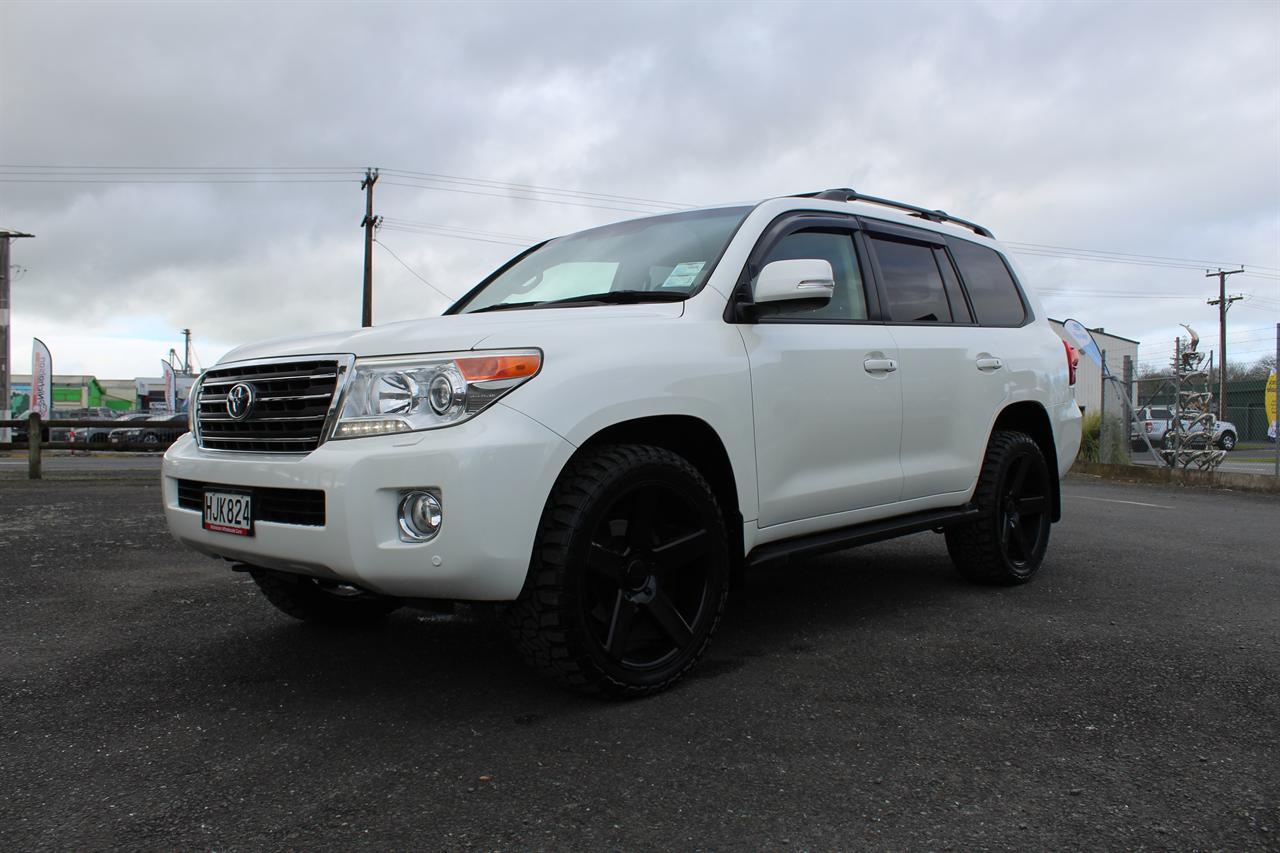 2014 Toyota Landcruiser