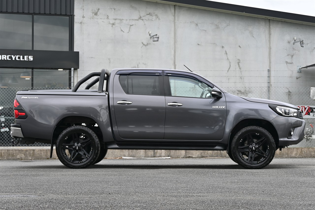 2017 Toyota Hilux