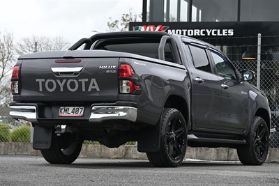 2017 Toyota Hilux - Thumbnail