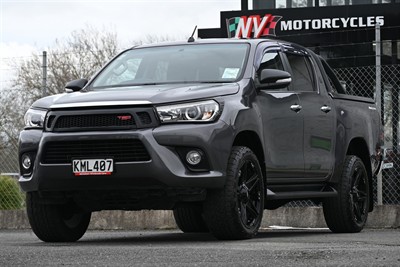 2017 Toyota Hilux - Thumbnail