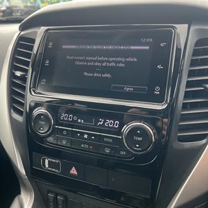 2019 Mitsubishi Pajero Sport - Thumbnail