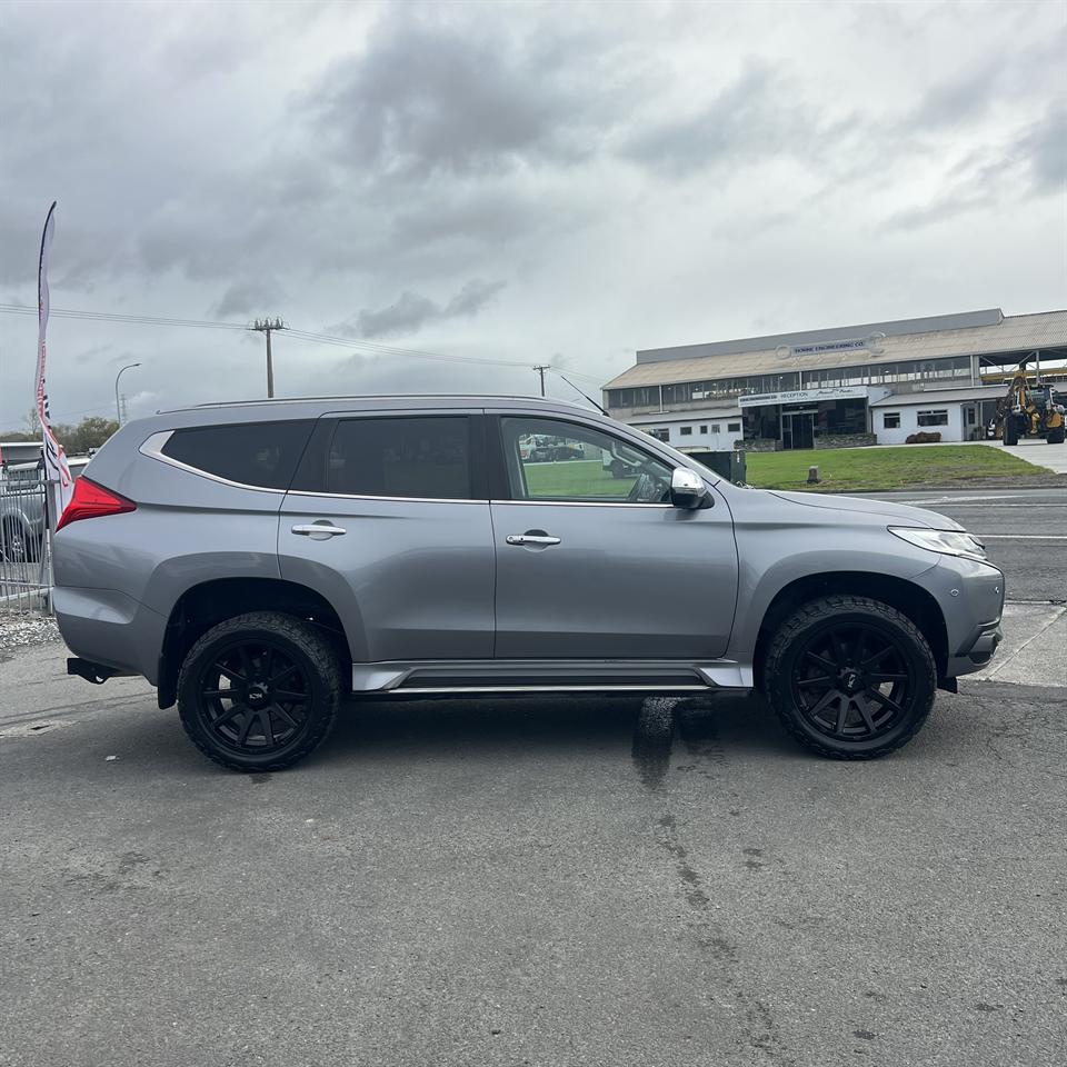2019 Mitsubishi Pajero Sport
