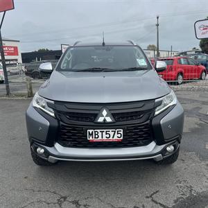 2019 Mitsubishi Pajero Sport - Thumbnail