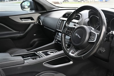 2017 Jaguar F-Pace - Thumbnail