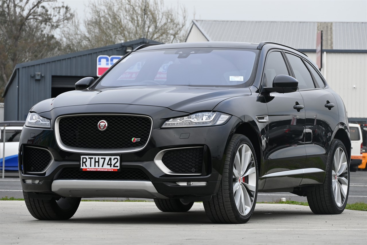 2017 Jaguar F-Pace