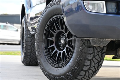 2004 Toyota Landcruiser Prado - Thumbnail