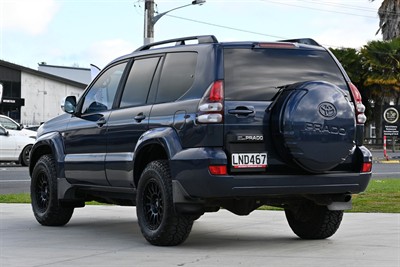 2004 Toyota Landcruiser Prado - Thumbnail