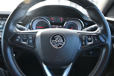 2019 Holden Commodore - Thumbnail