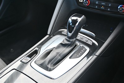 2019 Holden Commodore - Thumbnail