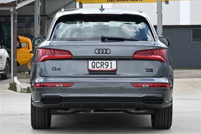 2018 Audi Q5 - Thumbnail