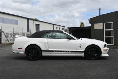 2007 Ford Mustang - Thumbnail