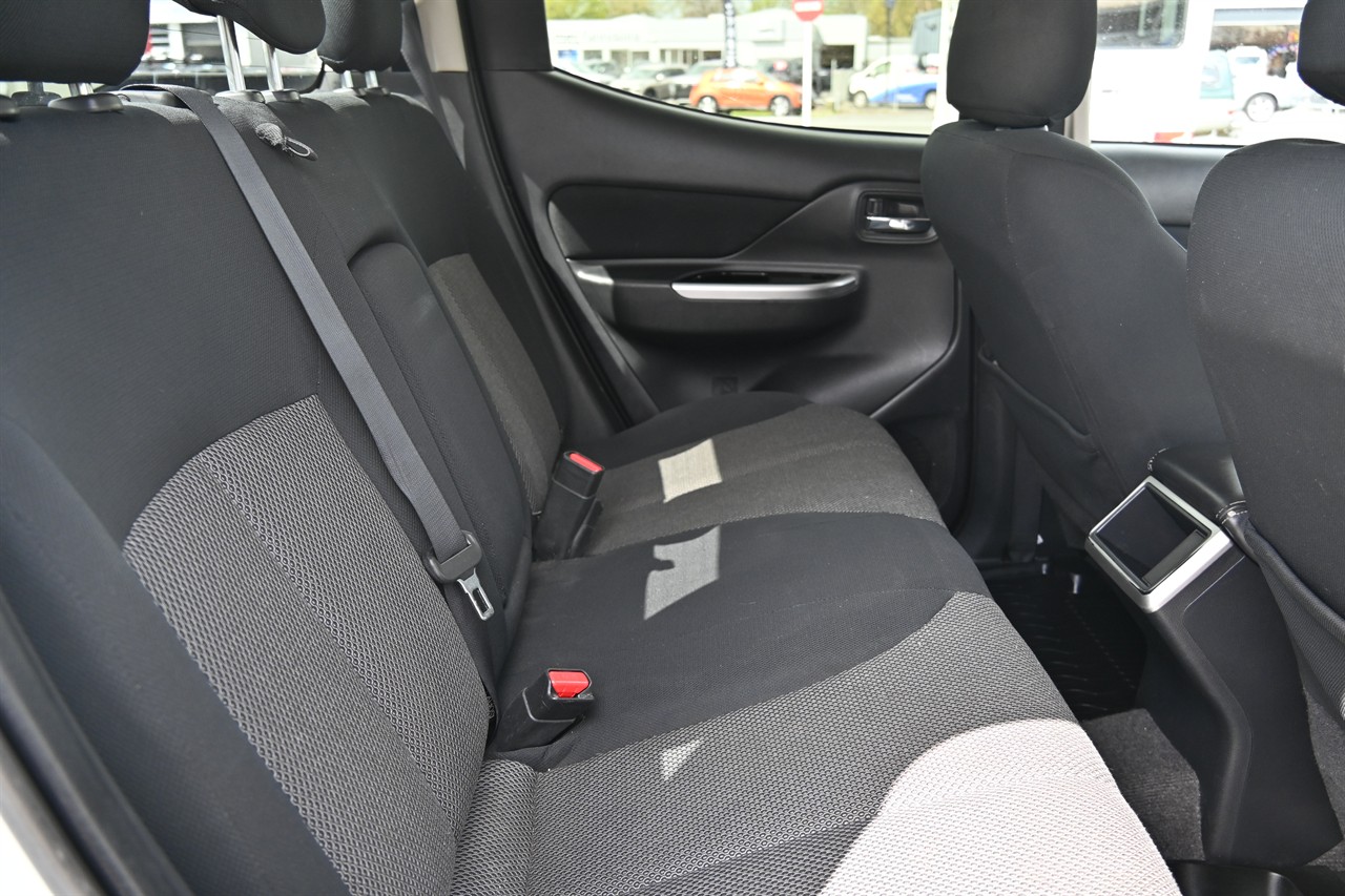 2022 Mitsubishi Triton