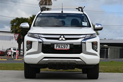 2022 Mitsubishi Triton - Thumbnail