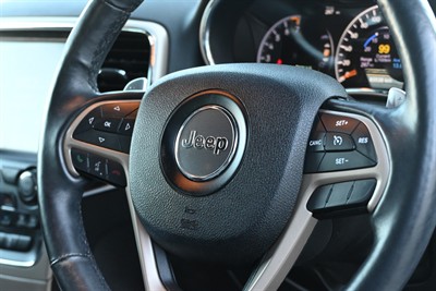 2016 Jeep Grand Cherokee - Thumbnail