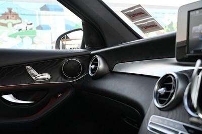 2017 Mercedes-Benz Glc-Class - Thumbnail