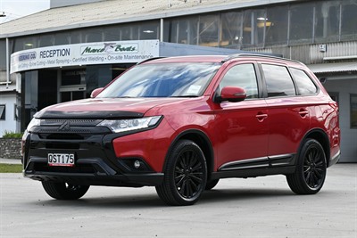 2019 Mitsubishi Outlander - Thumbnail