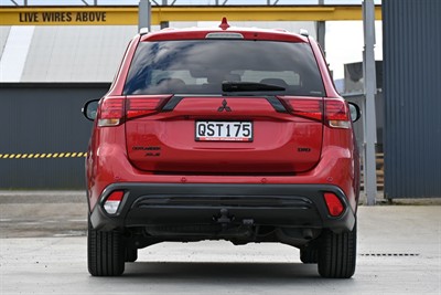 2019 Mitsubishi Outlander - Thumbnail