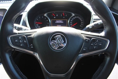 2020 Holden Equinox - Thumbnail