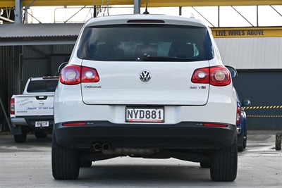 2009 Volkswagen Tiguan - Thumbnail