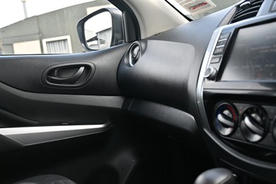 2021 Nissan Navara - Thumbnail