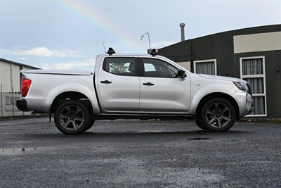 2021 Nissan Navara - Thumbnail