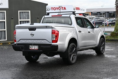 2021 Nissan Navara - Thumbnail
