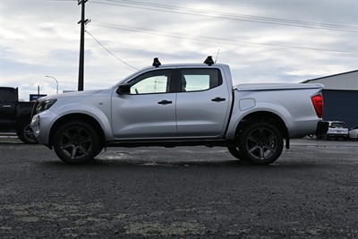 2021 Nissan Navara - Thumbnail