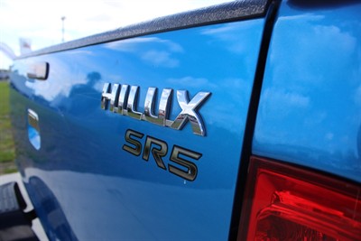 2005 Toyota Hilux - Thumbnail