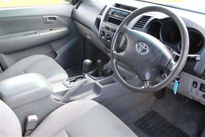 2005 Toyota Hilux - Thumbnail