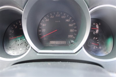 2005 Toyota Hilux - Thumbnail