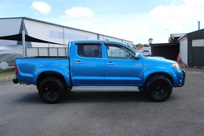 2005 Toyota Hilux - Thumbnail