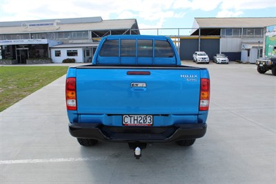 2005 Toyota Hilux - Thumbnail