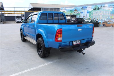 2005 Toyota Hilux - Thumbnail