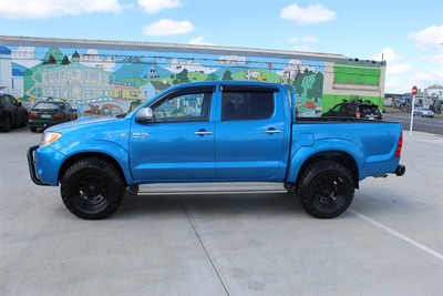 2005 Toyota Hilux - Thumbnail