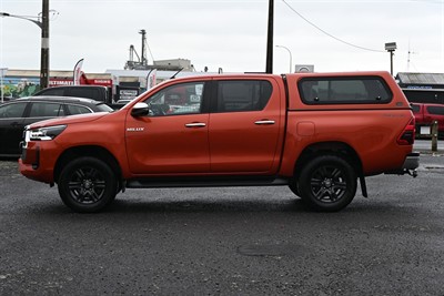 2020 Toyota Hilux - Thumbnail