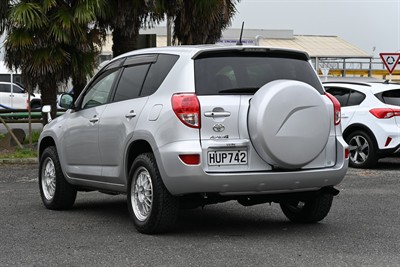 2006 Toyota Rav4 - Thumbnail