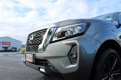 2021 Nissan Navara - Thumbnail