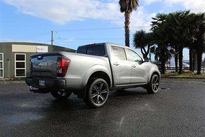 2021 Nissan Navara - Thumbnail