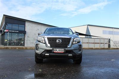 2021 Nissan Navara - Thumbnail