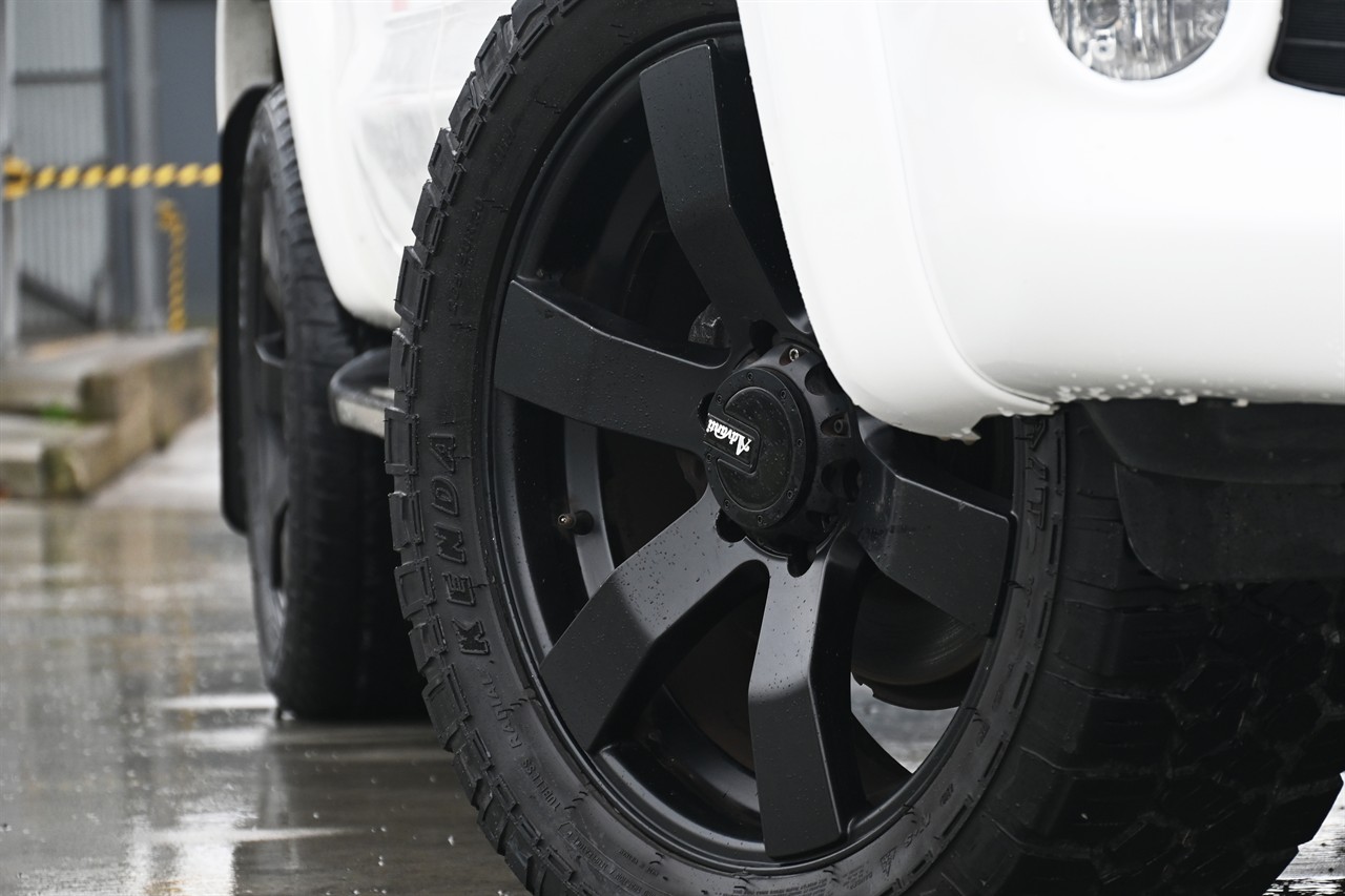 2013 Toyota Hilux