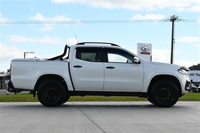 2018 Mercedes-Benz X-Class - Thumbnail