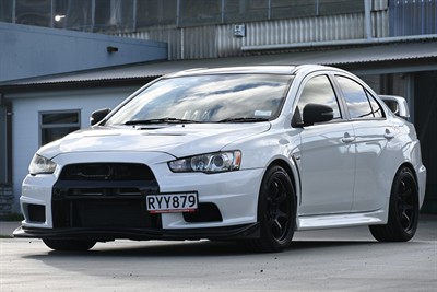 2016 Mitsubishi Lancer - Thumbnail