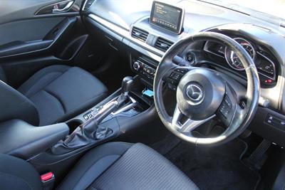 2016 Mazda Mazda3 - Thumbnail