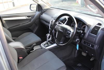 2016 Isuzu D-Max - Thumbnail